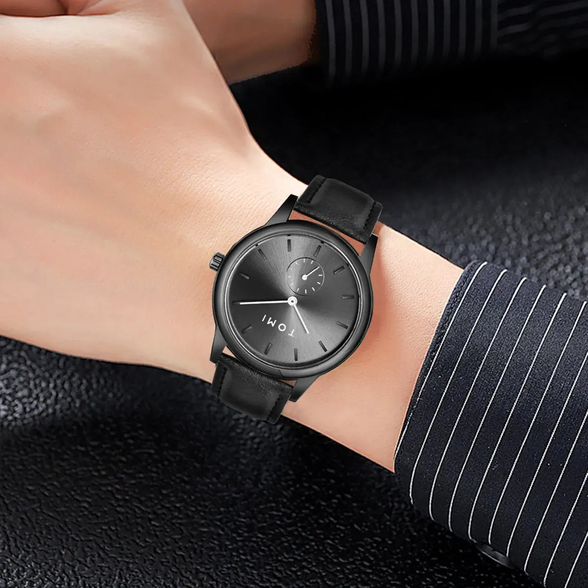 TOMI Fashion Men's Two Pin Half Belt Watch Casual and Minimalist Men's Quartz Watch