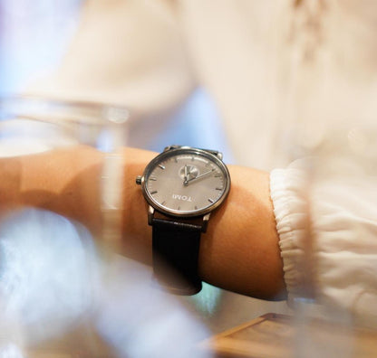 TOMI Round Minimalist Women's and Men Watch Business Luxury Fashion Gift